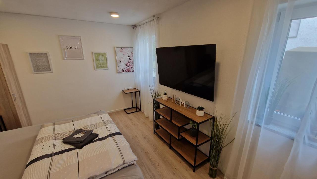 Appartment-Ferienwohnung Mit Kueche, Bad, Kostenlos Wlan, Modern Eingerichtet Roding Extérieur photo