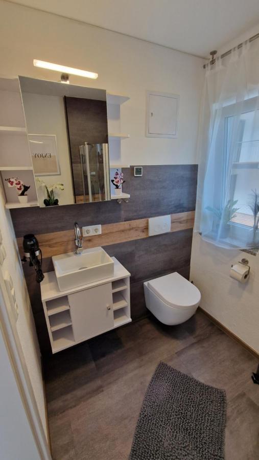 Appartment-Ferienwohnung Mit Kueche, Bad, Kostenlos Wlan, Modern Eingerichtet Roding Extérieur photo
