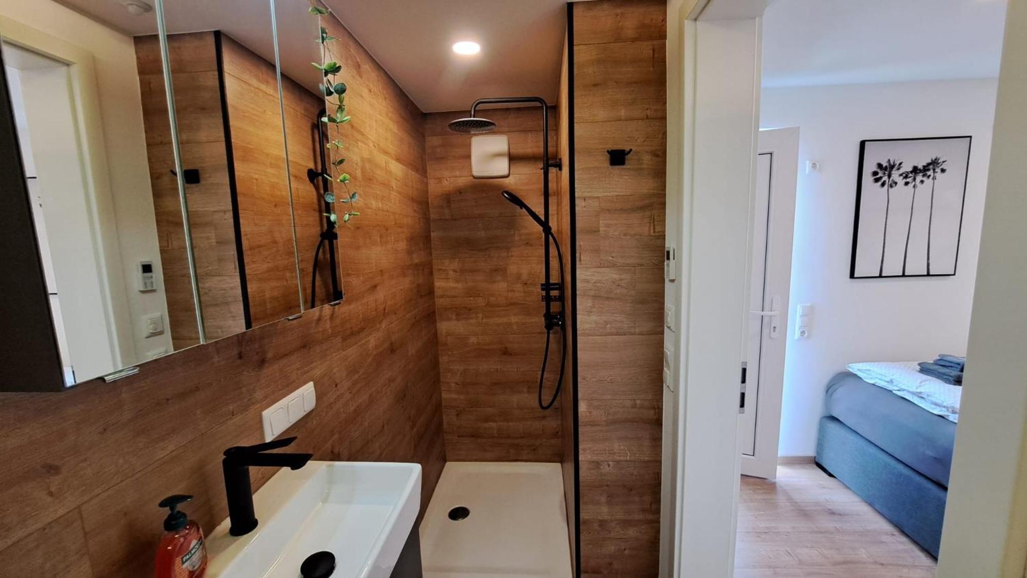 Appartment-Ferienwohnung Mit Kueche, Bad, Kostenlos Wlan, Modern Eingerichtet Roding Extérieur photo