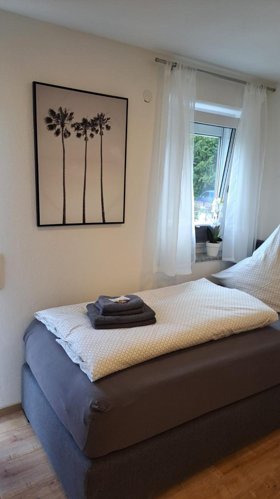 Appartment-Ferienwohnung Mit Kueche, Bad, Kostenlos Wlan, Modern Eingerichtet Roding Chambre photo